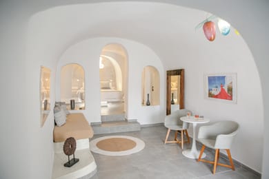 Cave Suite with Caldera & Sea View