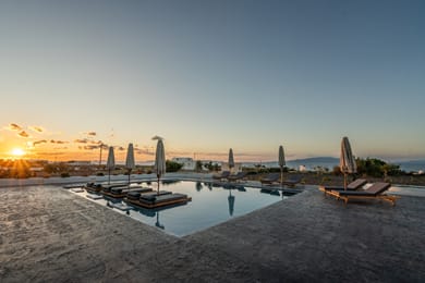 Volcanic Arc Santorini Suites - Image 7