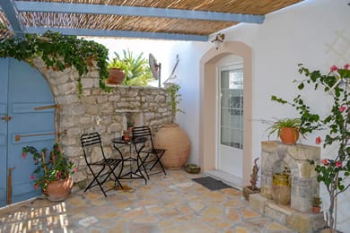 Volta Studios & Apartments Kythira - Image 2