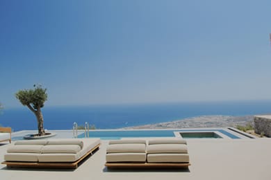 Two-Bedroom Private Villa with Infinity Pool Hot Tub and Sea View