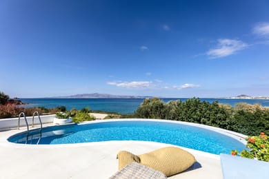 Villa 'Blue'  with Private Pool 10 pax