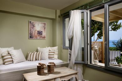 Villa' Cave'  with Private Pool 3 pax