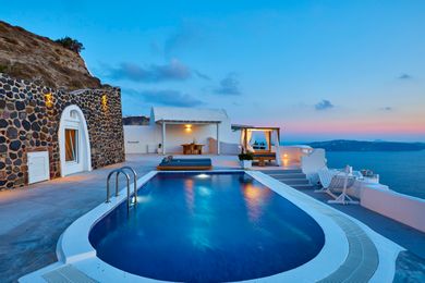 Honeymoon Villa with Heated Private Pool