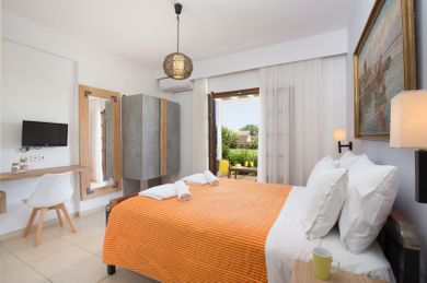 Garden / Pool View Family Apartment 