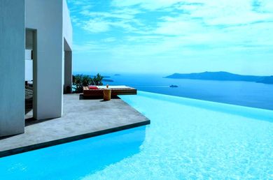 Infinity Pool Suite with Caldera View