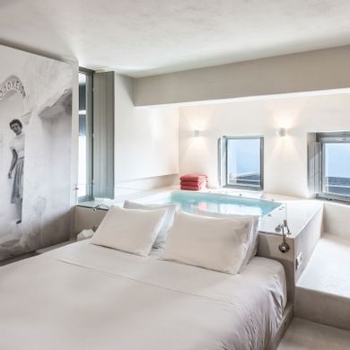 Royal Suite with Indoor or Outdoor Plunge Pool and Caldera View