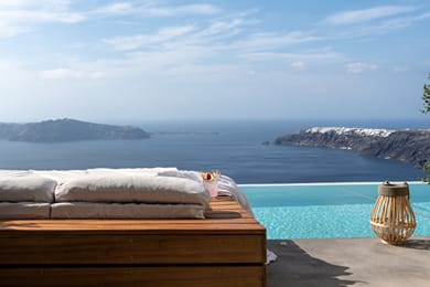 Superior Pool Suite with Caldera View