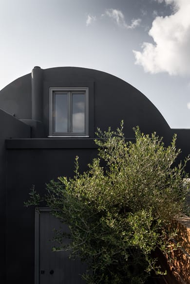 West East Suites Santorini - Image 2