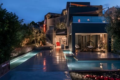 West East Suites Santorini - Image 4