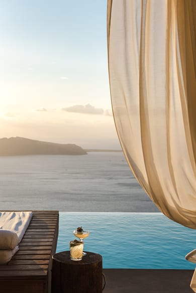 West East Suites Santorini - Image 7