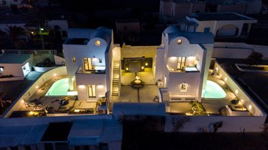 White Harmony Suites Santorini - Image 4