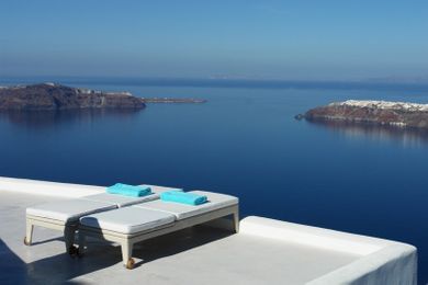 White Santorini - Image 3