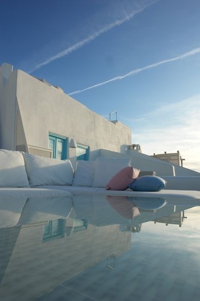 White Santorini - Image 4