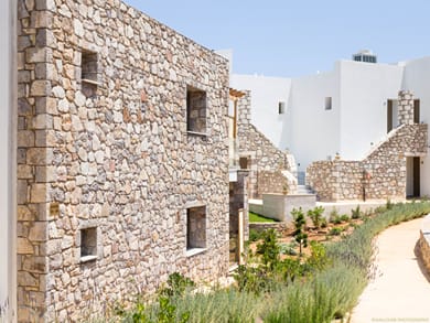 White Donkey Hotel - Image 2