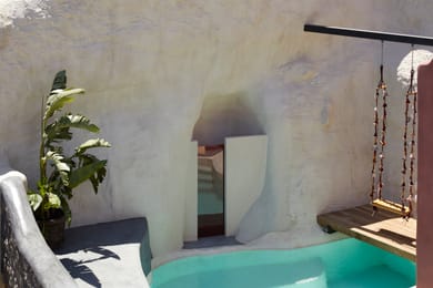 Assyrtiko Deluxe Suite with outdoor heated pool
