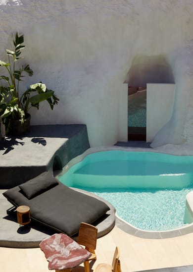 Assyrtiko Deluxe Suite with outdoor heated pool