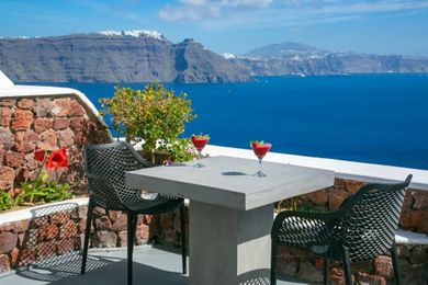 Aurora Grace Villa With Indoor Plunge  Pool & Caldera View