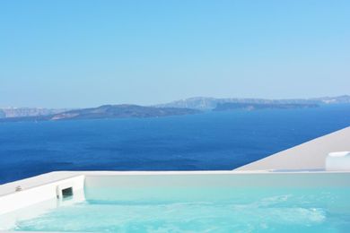 Mystic Luxury Villa with Outdoor Plunge Pool with Sea & Caldera View