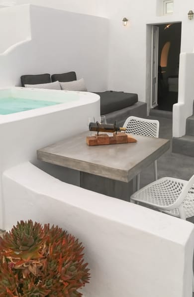 Mystic Luxury Villa with Outdoor Plunge Pool with Sea & Caldera View