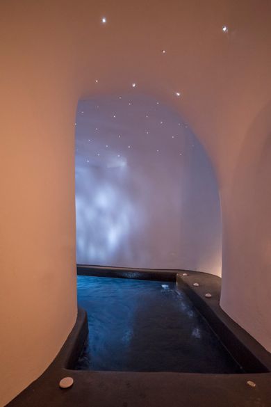 Aqua Dream Villa with Indoor Plunge Pool