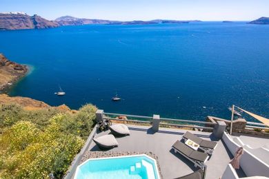 Hidden Gem Villa with Pool with Sea & Caldera View