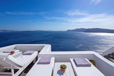 White Pearl Villas Oia - Image 3