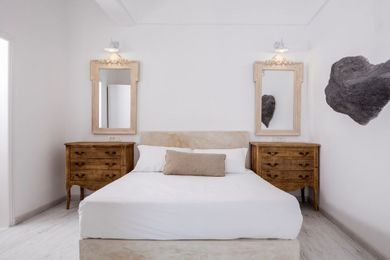 White Pearl Villas Oia - Image 7