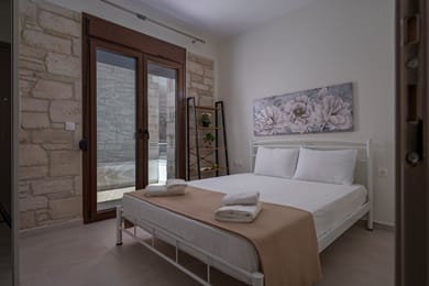 White Pearl Suites - Image 3