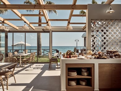 Windmill Bay Hotel - Image 3