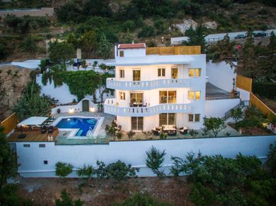Wine Dark Sea Villas - Image 2