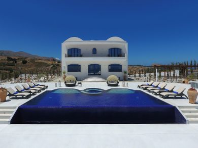 Wine Dark Sea Villas - Image 4