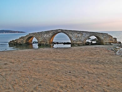 Xenos Kamara Beach Hotel - Image 2