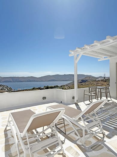 Yakinthos Residence - Image 2
