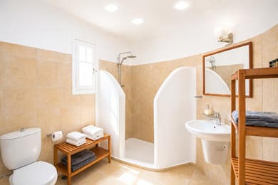 Yakinthos Residence - Image 7