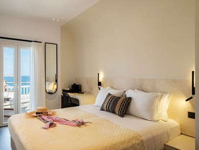 Yalos Hotel Sunset View - Image 6