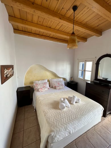 One bedroom pool apartment