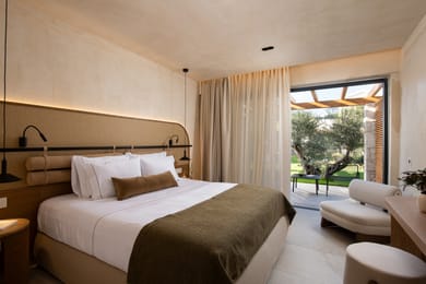 Rooms with Yard