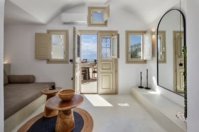 Deluxe Suite with Outdoor Heated Plunge Pool
