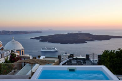 Deluxe Suite with Outdoor Heated Plunge Pool