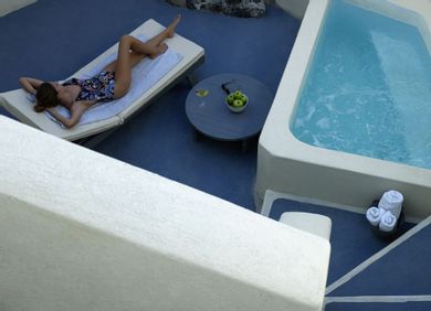 Honeymoon Suite with external private Jacuzzi