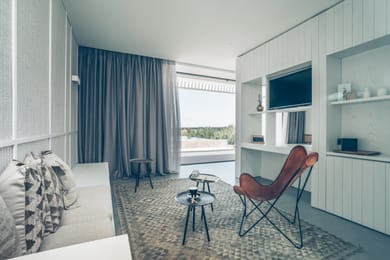 Honeymoon Suite