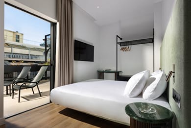 Petite with Outdoor Whirlpool Terrace