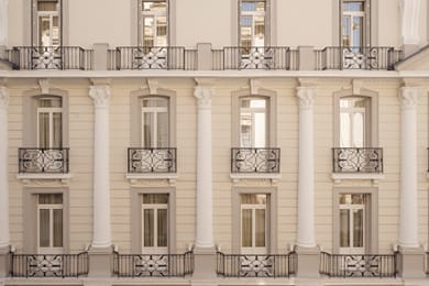 Zenith Premium Suites - Image 2