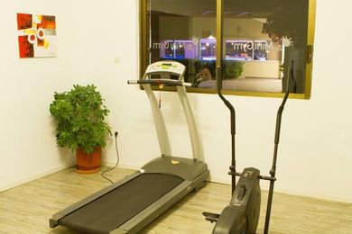 Zoes Hotel - Image 6