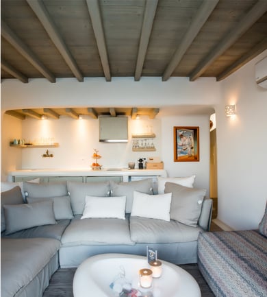 Get a Discount on Suites & Villas