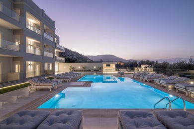 Complimentary Transfer for Luxury Two-Bedroom Suite !