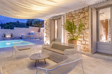 Book a 14 night stay and get a 15% discount!
