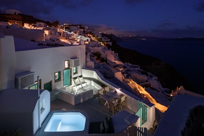 Cave Agapi Oia