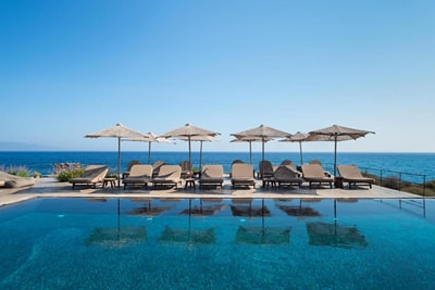 Colombo's Beachfront Santorini