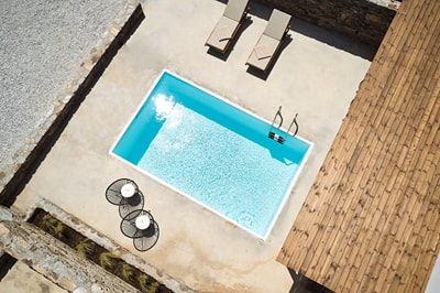 Niva Pool Suites